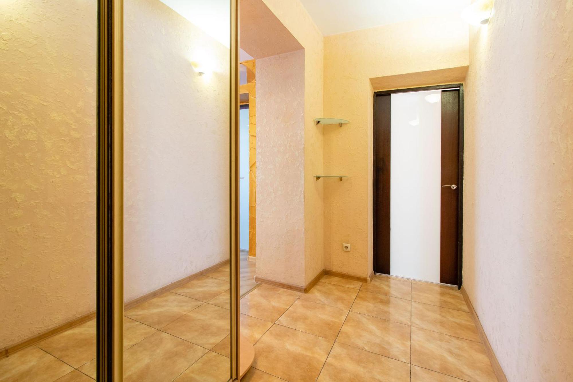 Kvartirkoff Na Obolonskom 40 Kiev Ngoại thất bức ảnh
